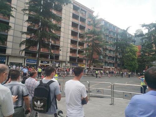 热门吃瓜前沿,揭秘明星幕后故事